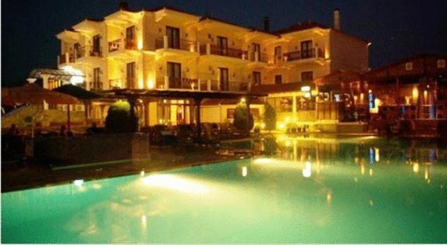 Ateron Suites Hotel & Spa Аминдеон Экстерьер фото